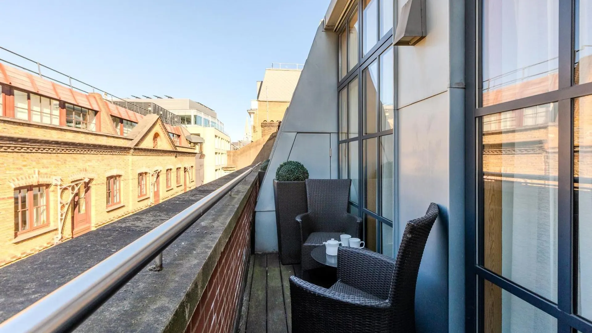 Central Servised Apartments On Artillery Lane Londres